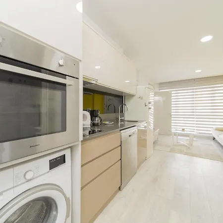 W Shared Pool 3 Min To Mall Of 아파트 *
